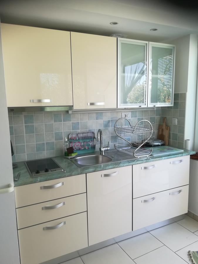 Apartment Neno - Terrace & Parking Велі-Лошинь Екстер'єр фото