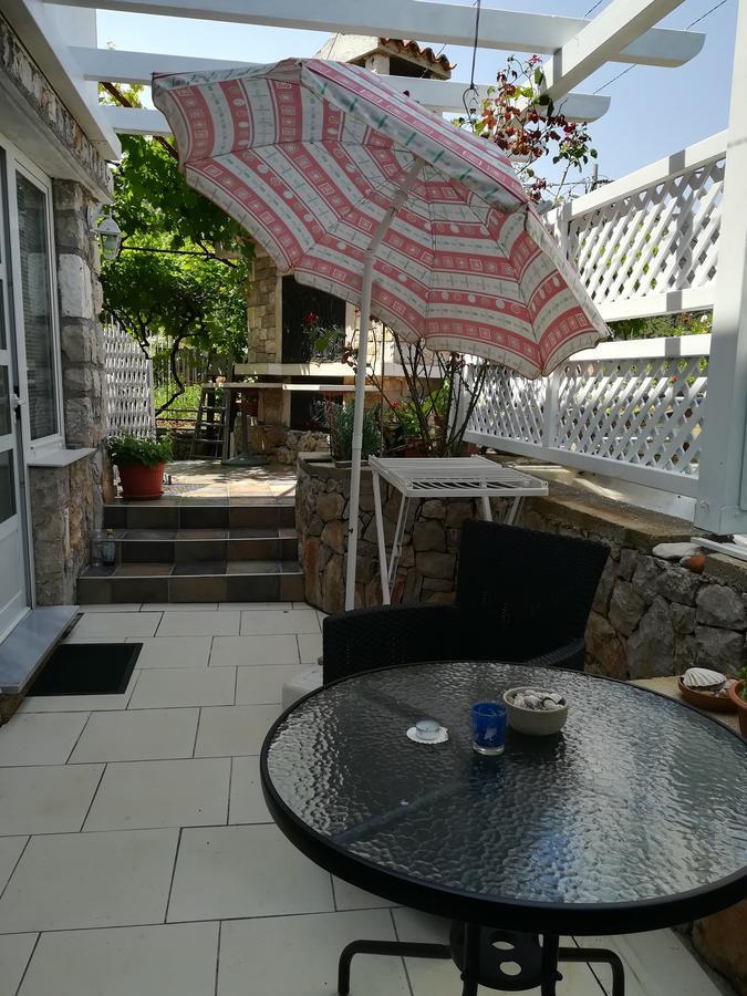 Apartment Neno - Terrace & Parking Велі-Лошинь Екстер'єр фото